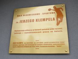 Dziś uroczyście odsłonięto tablicę poświęconą Jerzemu Klempelowi.
