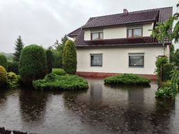 Lokalne podtopienia w całym województwie. 5 rzek przekroczyło stany alarmowe.