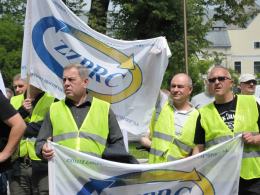 Związkowcy pikietowali w sprawie Elektrowni Opole