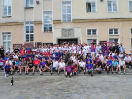Feta kibiców Odry na opolskim rynku