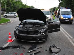 Kierowca volkswagena najechał na tył forda