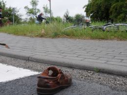 Rowerzysta wjechał pod samochód. W akcji śmigłowiec LPR.
