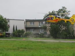 Rowerzysta wjechał pod samochód. W akcji śmigłowiec LPR.