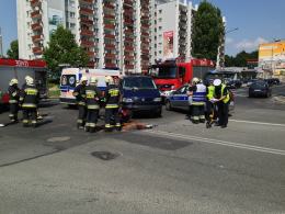Motocykl i bus zderzyły się na skrzyżowaniu w centrum Opola
