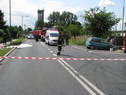 Motocykl zapalił się po zderzeniu z samochodem