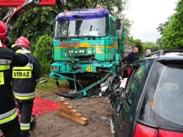 Kierowca mitsubishi zginął w czołowym zderzeniu