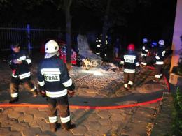Pożar samochodu przy ulicy 1 Maja
