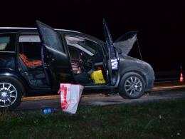 Kierowcy ugasili palący się na autostradzie samochód