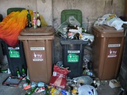 Kolejne problemy ze śmieciami. Za mało kubłów, za rzadko odbierane odpady.