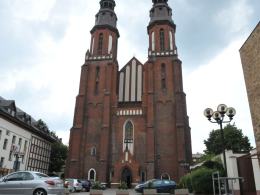Na renowację katedry potrzeba prawie 11 milionów złotych.