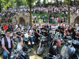 Tysiące motocyklistów na Górze Św. Anny