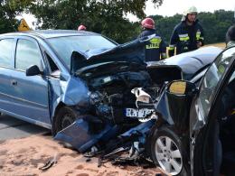 Czołowe zderzenie na trasie Opole-Nysa