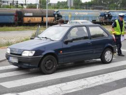 82-letni kierowca potrącił pieszych na przejściu