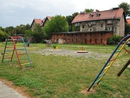 Pustostan grozi zawaleniem, mieszkańcy apelują o rozbiórkę