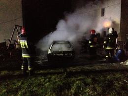Volkswagen spłonął przy Alei Przyjaźni