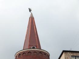 Wieża Piastowska już bez rusztowań
