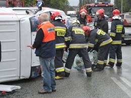 Karetka zderzyła się z autobusem MZK
