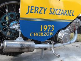 Jerzy Szczakiel ma w Opolu swoje rondo a na nim motocykl