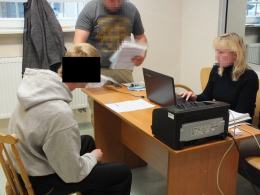 Zatrzymano sprawców włamania do szkoły w Ozimku
