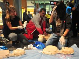 "Restart a Heart" w Opolu. Kilkaset osób ćwiczyło reanimację.