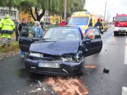72-latek zasłabł za kierownicą i spowodował wypadek