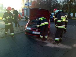 Renault i seat zderzyły się na ul. Prószkowskiej