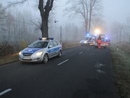 Wypadek we mgle. Pięć osób rannych.