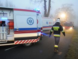 Wypadek we mgle. Pięć osób rannych.