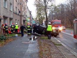 Kierowca chryslera dachował na ul. Wrocławskiej