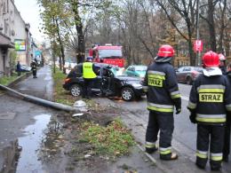 Kierowca chryslera dachował na ul. Wrocławskiej