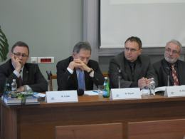 Dariusz Rosati o blaskach i cieniach wprowadzenia euro w Polsce