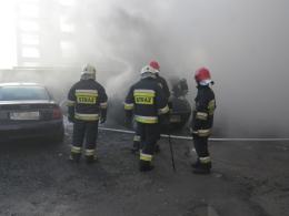 Na ulicy Walecki spłonął samochód