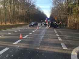 Zderzenie trzech samochodów w Walidrogach