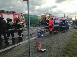 Tragedia pod Opolem. Matiz zderzył się z cysterną.
