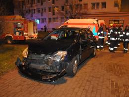 Wypadek na rondzie w Opolu, dwie osoby ranne