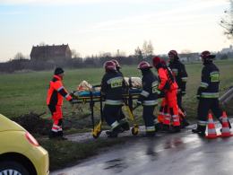 Najciężej ranna kobieta została przetransportowana śmigłowcem LPR.(Fot: Gristi)