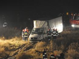 GPS zmylił kierowcę. Wjechał samochodem dostawczym do Odry.