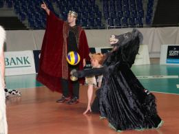 Siatkarze Zaksy w roli pastuszków, aniołów i zwierząt