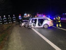 4 osoby podróżujące toyotą trafiły do szpitala.