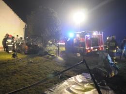 19-latek rozpędzonym golfem wjechał w dom
