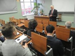 Jarosław Gowin w Opolu. Krytyka premiera, obietnice dla przedsiębiorców.