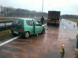 Trzy osoby ranne w wypadku na autostradzie