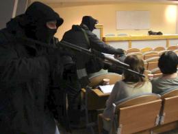 Symulacja ataku terrorystów na opolskiej uczelni [video]
