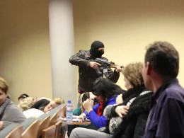 Symulacja ataku terrorystów na opolskiej uczelni [video]