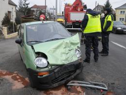 78-letni kierowca daewoo trafił do szpitala.