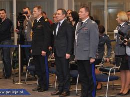 Opolscy policjanci z krzyżami zasługi za dzielność