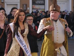 W pierwszej parze zatańczyła Anna Pabiś, II Wicemiss Polonia.