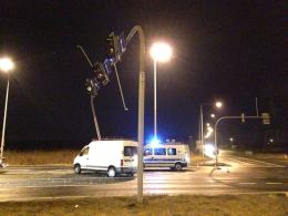 Wymusił pierwszeństwo na skrzyżowaniu, uderzył w lawetę