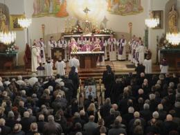 Zdzieszowice pożegnały Dietera Przewdzinga. Tłumy na pogrzebie burmistrza.