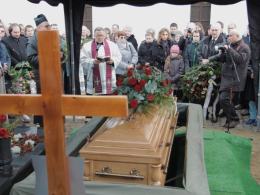 Zdzieszowice pożegnały Dietera Przewdzinga. Tłumy na pogrzebie burmistrza.